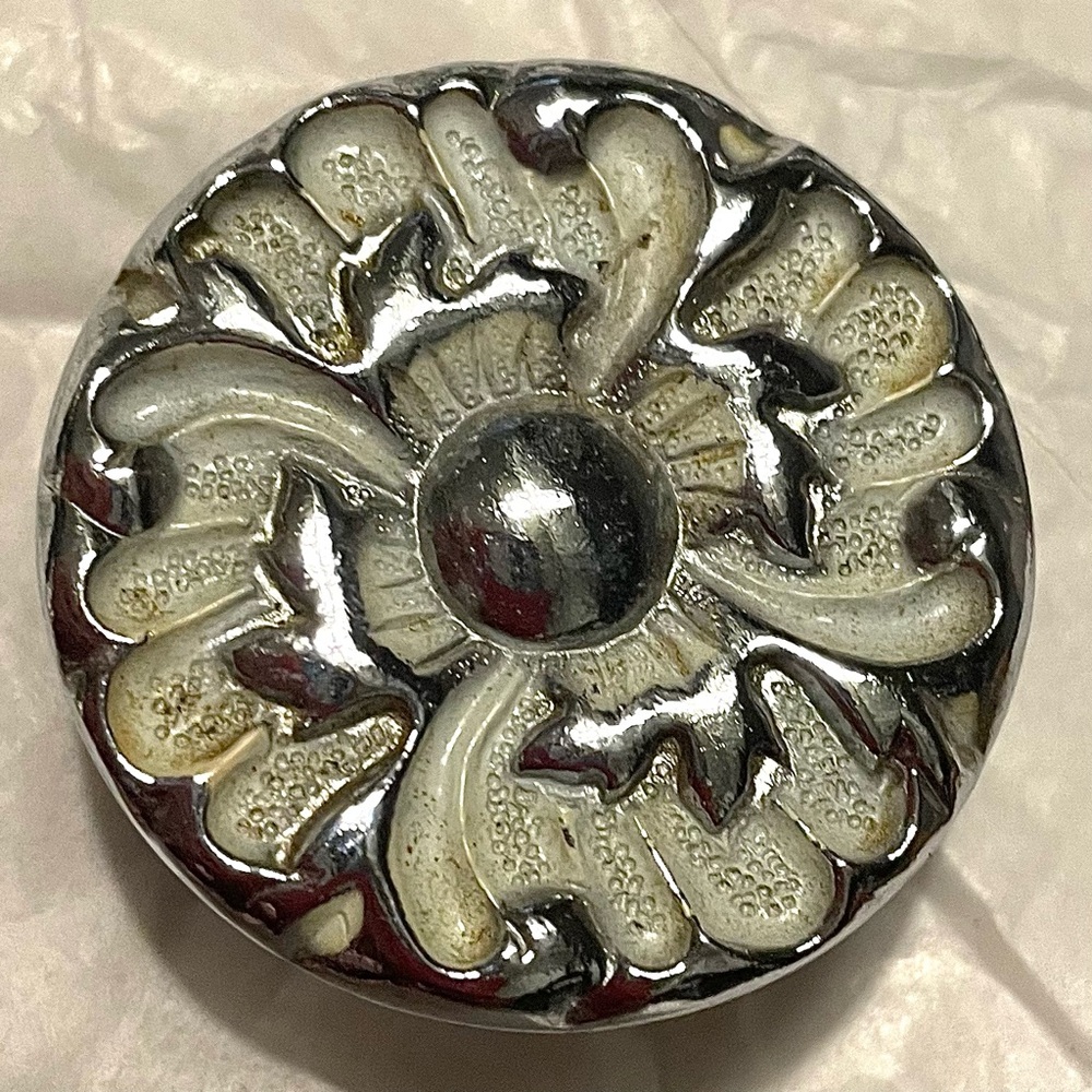 Vintage French Provincial, cream/silver floral design, distressed knobs, 13